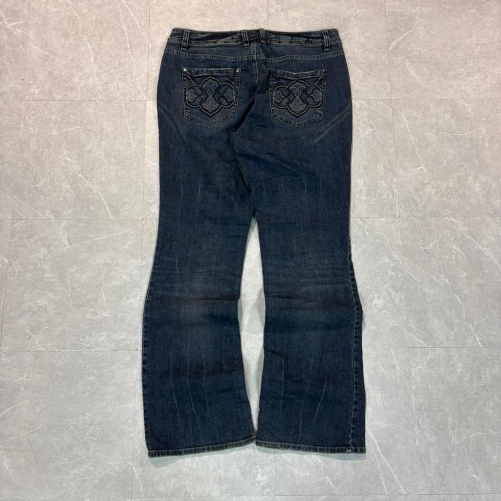 Apt. 9 blue bootcut jeans with embroidered back pockets Size 12 #denim